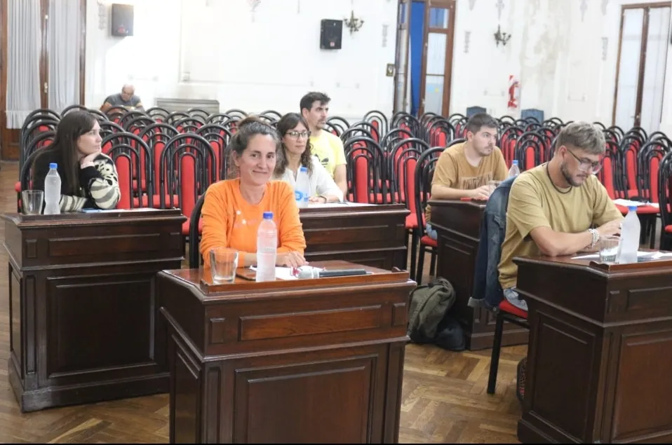 Screenshot_20250328-070002_WhatsApp