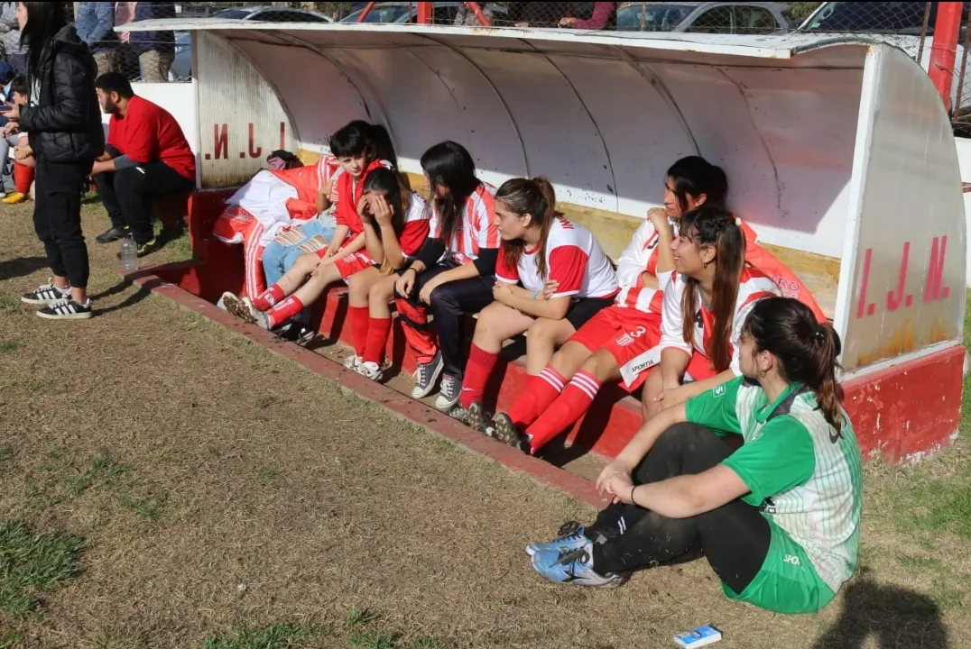 Screenshot_20240618-004002_WhatsApp