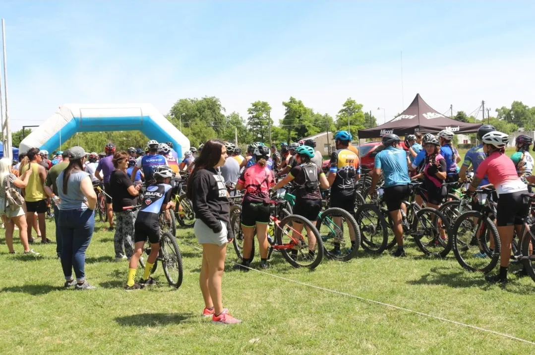 Screenshot_20251208_072330_WhatsApp